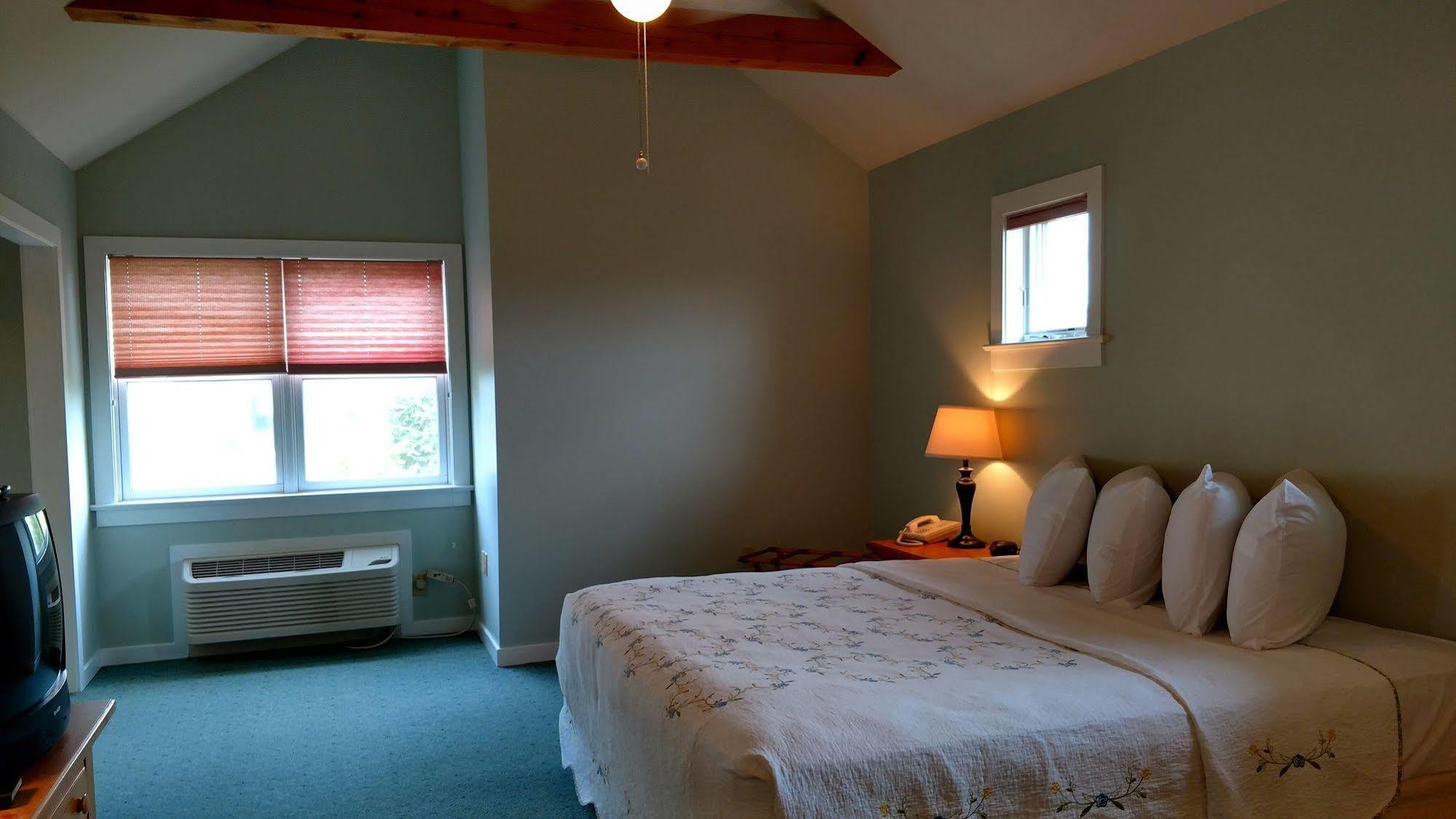 Spruce Lane Lodge And Cottages Smoketown  Exteriér fotografie